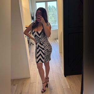 Bebe dress size small